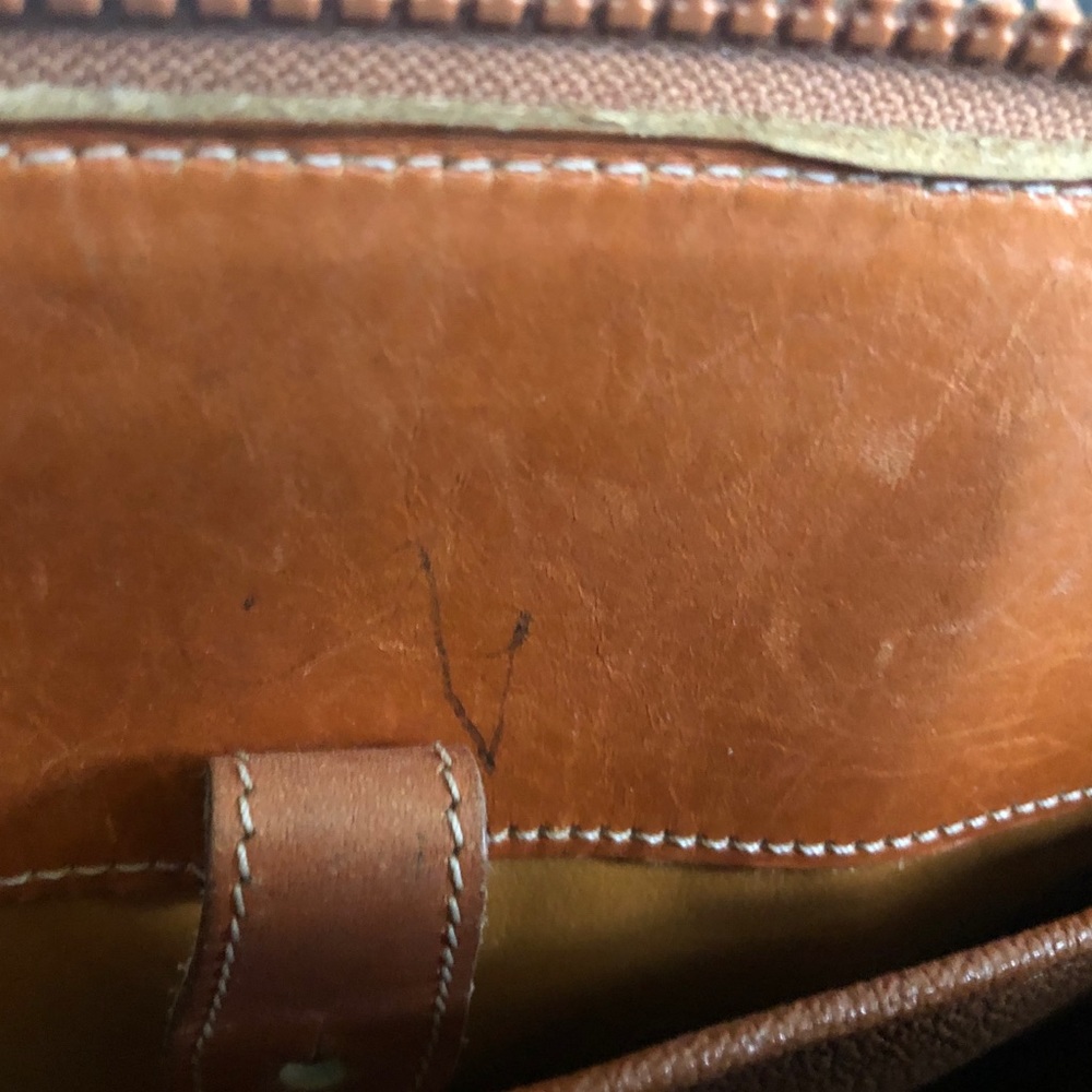 Dooney & Bourke Vintage Pale Lavender Satchel - Picture 13 of 13